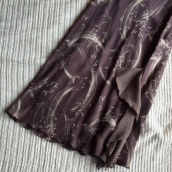 Vintage Y2K brown ruffle patterned midi dress - Picture 2 of 3